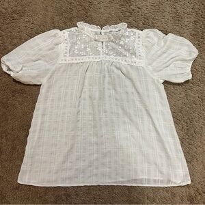 Mine White Blouse with Floral Lace A-115